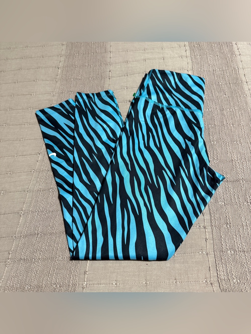 Nike Dri-FIT Zebra Print Women's Ankle Leggings Blue Black Size S